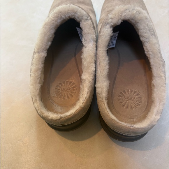 UGG suede mule - Picture 5 of 11